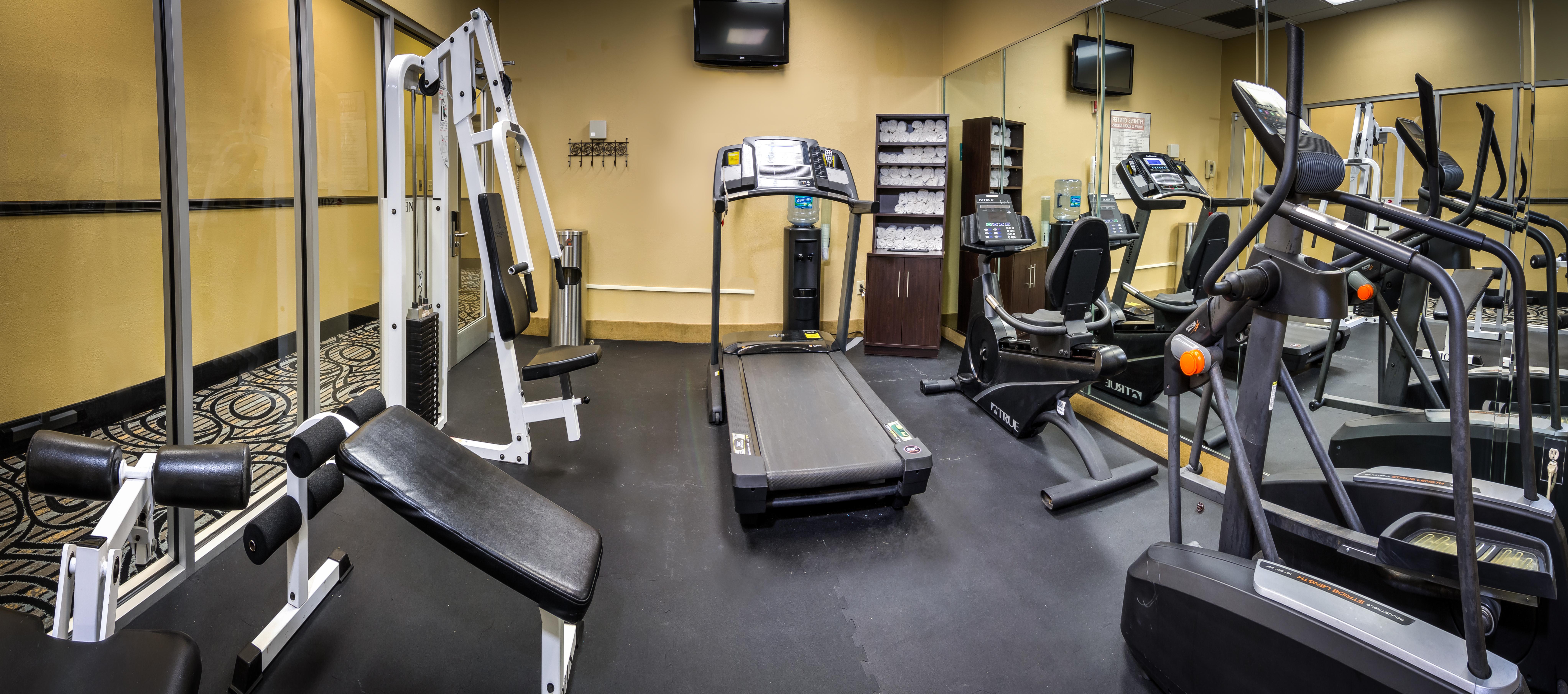 Clarion Inn & Suites At International Drive Williamsburg Ngoại thất bức ảnh