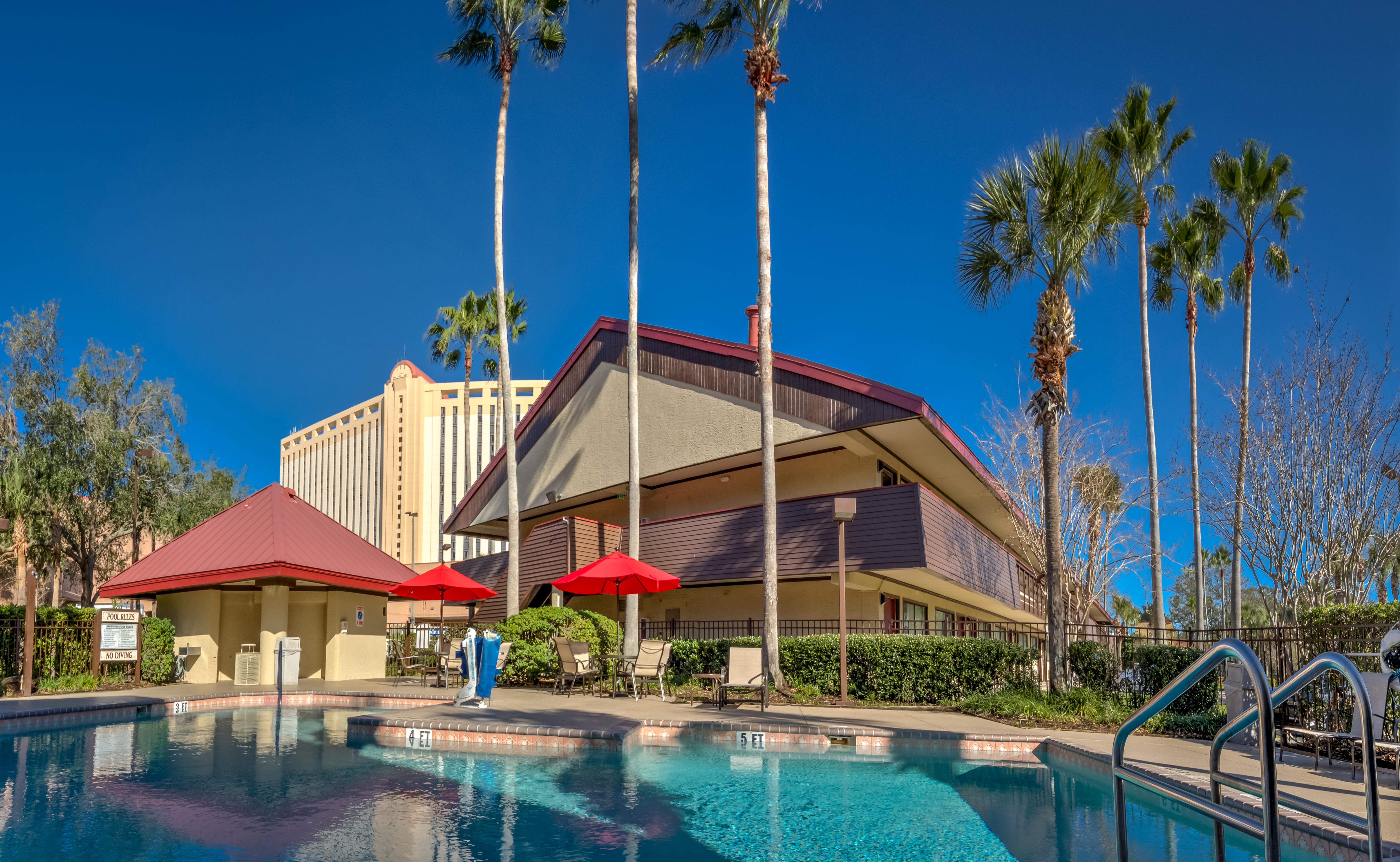 Clarion Inn & Suites At International Drive Williamsburg Ngoại thất bức ảnh