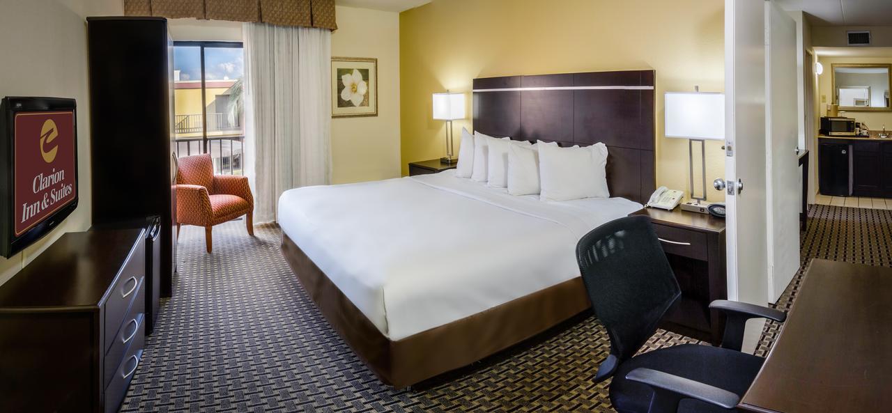Clarion Inn & Suites At International Drive Williamsburg Ngoại thất bức ảnh