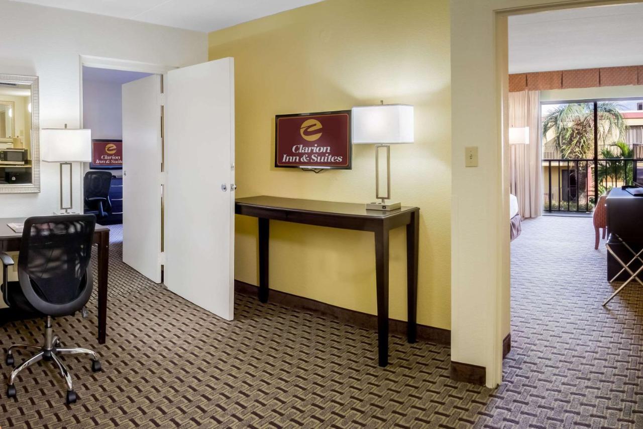 Clarion Inn & Suites At International Drive Williamsburg Ngoại thất bức ảnh