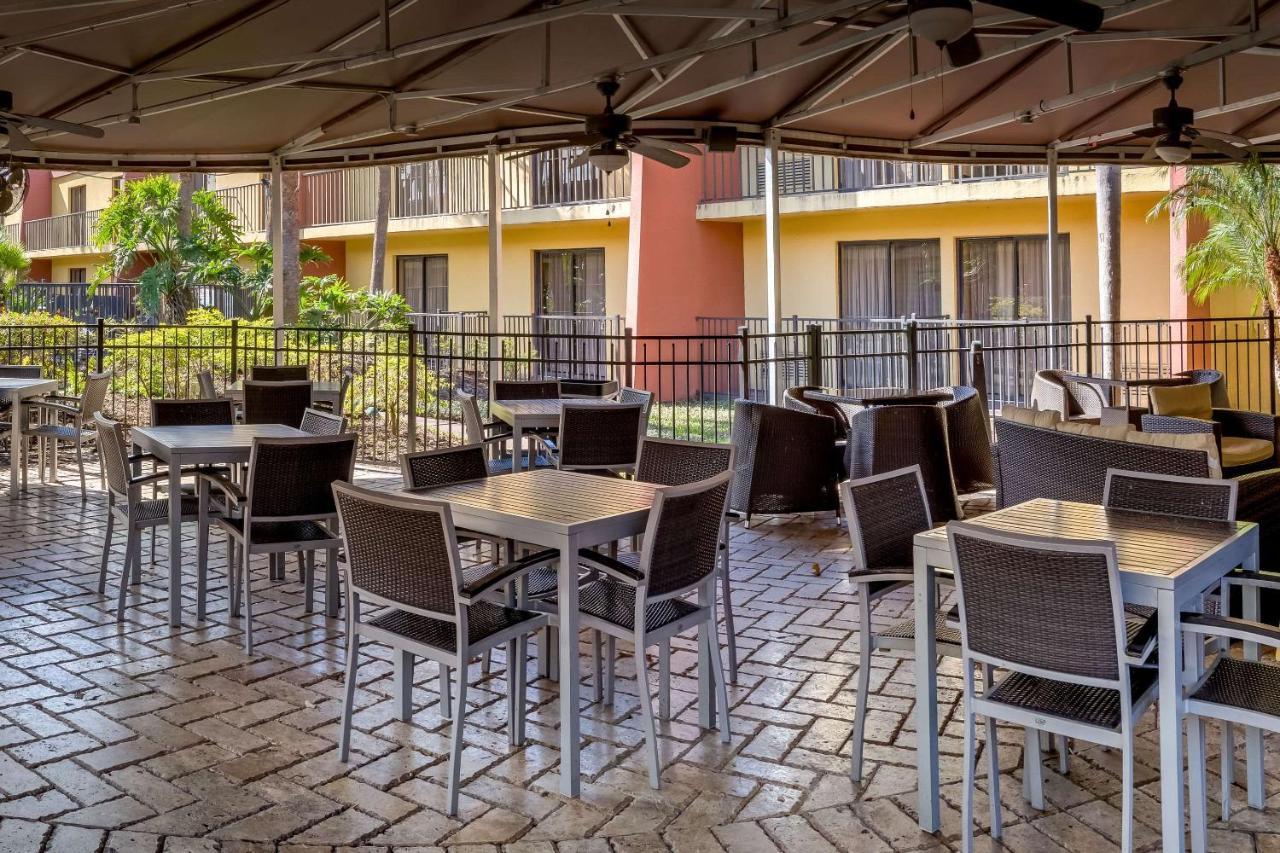 Clarion Inn & Suites At International Drive Williamsburg Ngoại thất bức ảnh